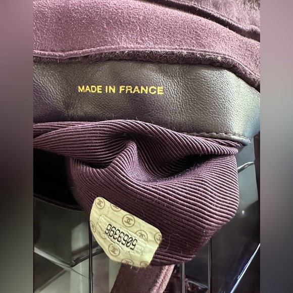 GUC Authentic Chanel 2000s Purple Shearling Mini Logo Bag with Dustbag & Cards - Picture 8 of 16